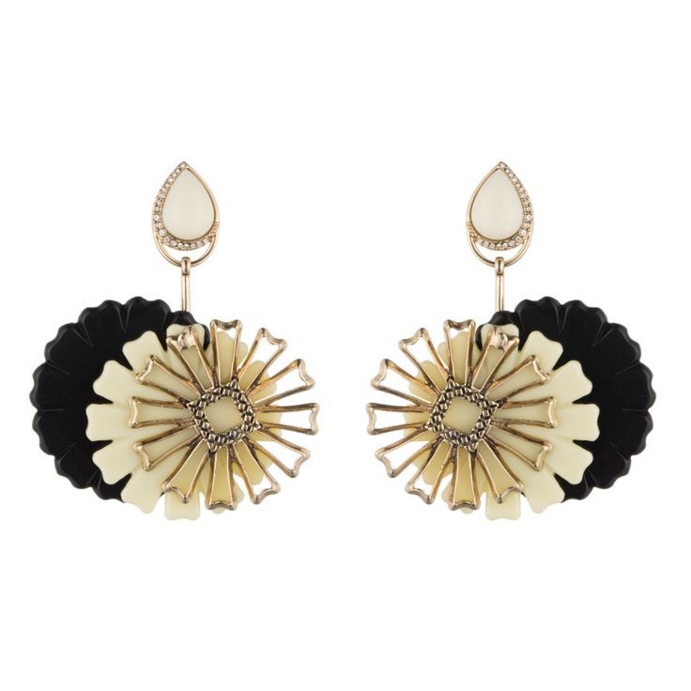 🆕 LULU FROST Gold, Brass and Resin Earrings ✨